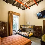 Couette-café Colonna Bed 3*