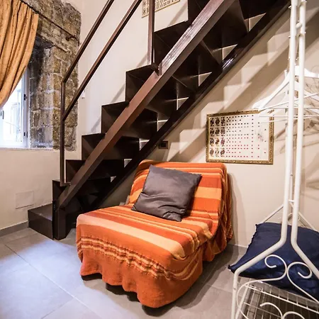 Colonna Bed Bed & Breakfast Naples