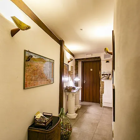Colonna Bed Naples