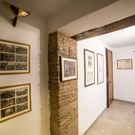 Colonna Bed 3* Napels