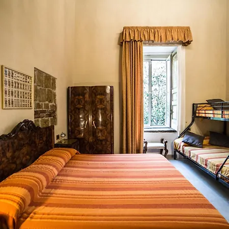 Colonna Bed Neapel