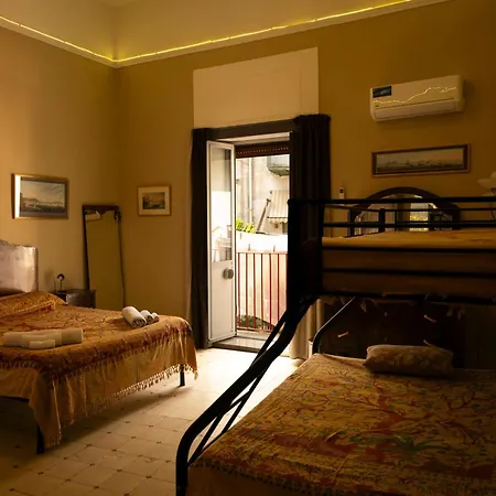 Colonna Bed * Neapel