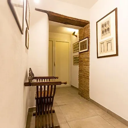 Nocleg ze śniadaniem Colonna Bed Neapol