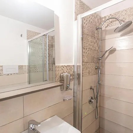 Nocleg ze śniadaniem Colonna Bed 3*